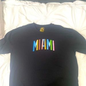 3XL Black Shirt with “Miami” Logo